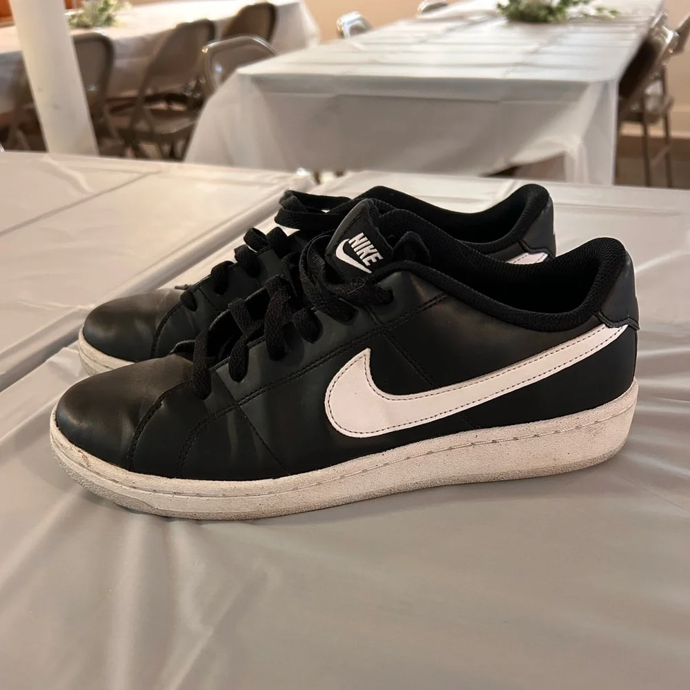 Nike Court Royale 2 Black White US 9 UK 6.5 EUR 40.5‎ Cm 26